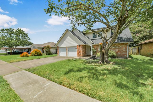 513 S Crockett Street, Deer Park, TX 77536
