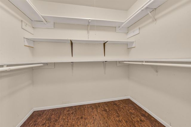 513 S Crockett Street, Deer Park, TX 77536