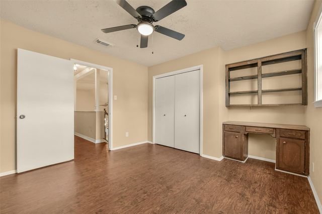 513 S Crockett Street, Deer Park, TX 77536