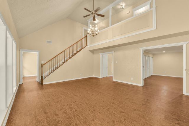 513 S Crockett Street, Deer Park, TX 77536