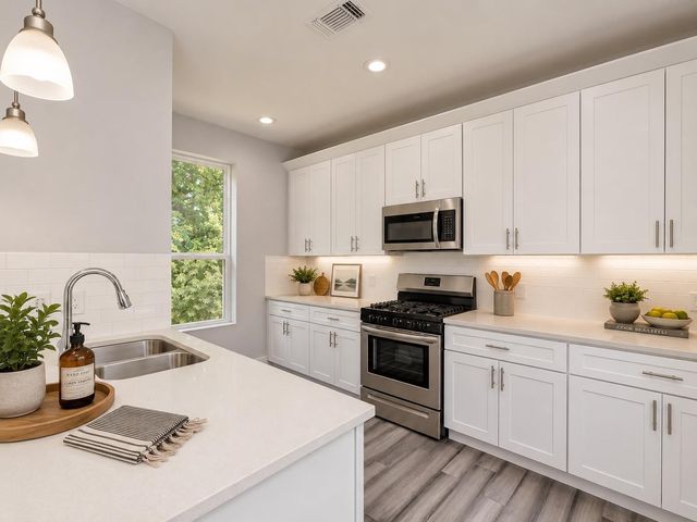 6109 Cherrylawn CIR A, Austin, TX 78723