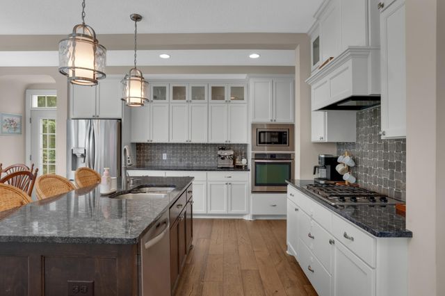 5128 167th Street W, Lakeville, MN 55044