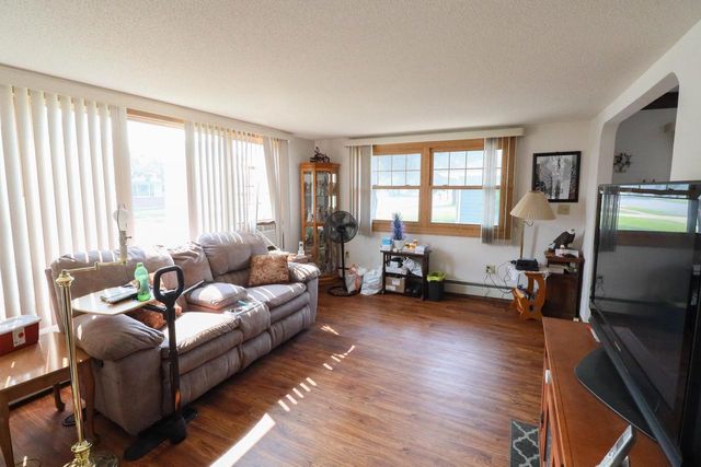 539 10th PLACE N, Onalaska, WI 54650