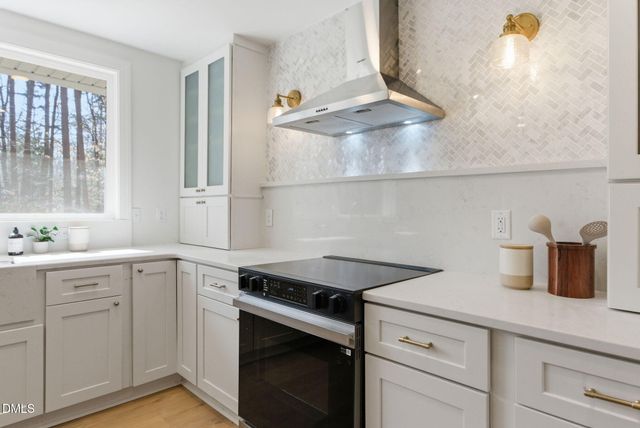 7 Cates Court, Hillsborough, NC 27278