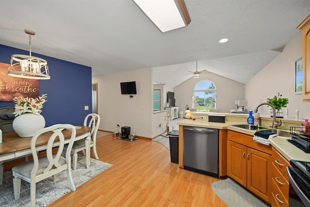 1207 Sierra Dr, Salina, KS 67401