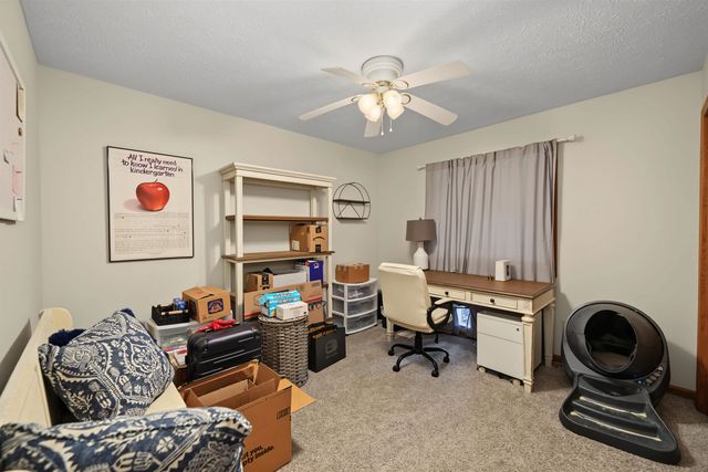 1207 Sierra Dr, Salina, KS 67401