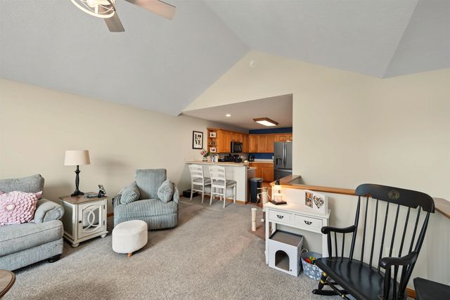 1207 Sierra Dr, Salina, KS 67401
