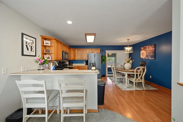 1207 Sierra Dr, Salina, KS 67401
