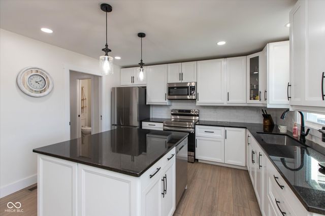 5646 State Road 46 W, Nashville, IN 47448