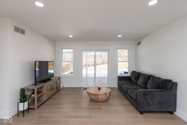 5646 State Road 46 W, Nashville, IN 47448