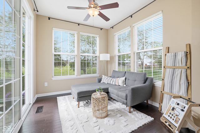 571 King Fisher Drive, Brownsburg, IN 46112