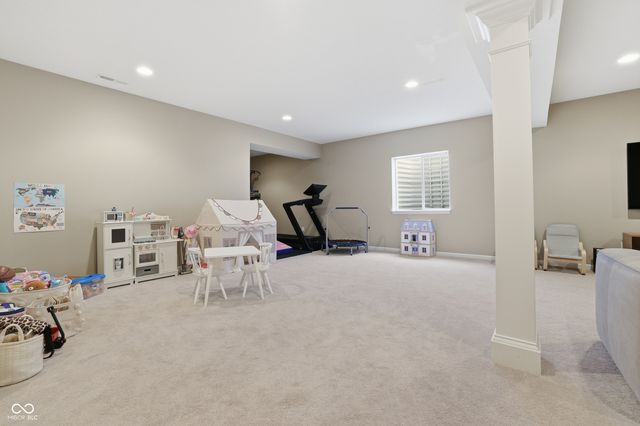 571 King Fisher Drive, Brownsburg, IN 46112