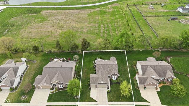 571 King Fisher Drive, Brownsburg, IN 46112