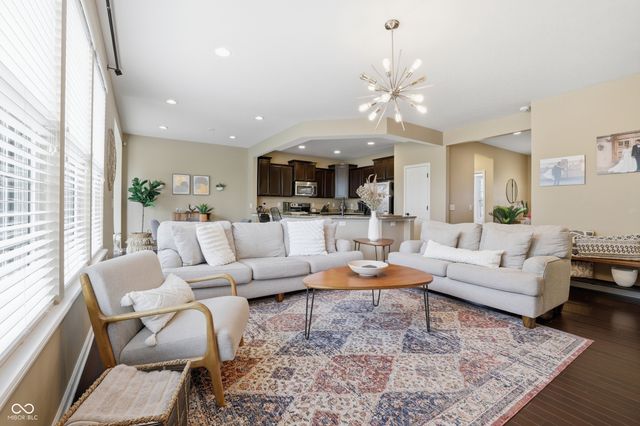 571 King Fisher Drive, Brownsburg, IN 46112