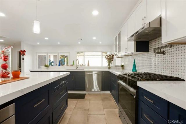 11077 See Dr, Whittier, CA 90606