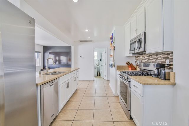 1404 E Michelson, Long Beach, CA 90805