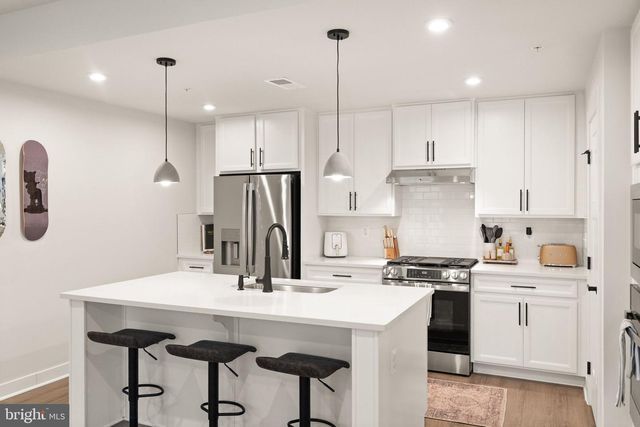 42595 PITLOCHRY TER, Sterling, VA 20166