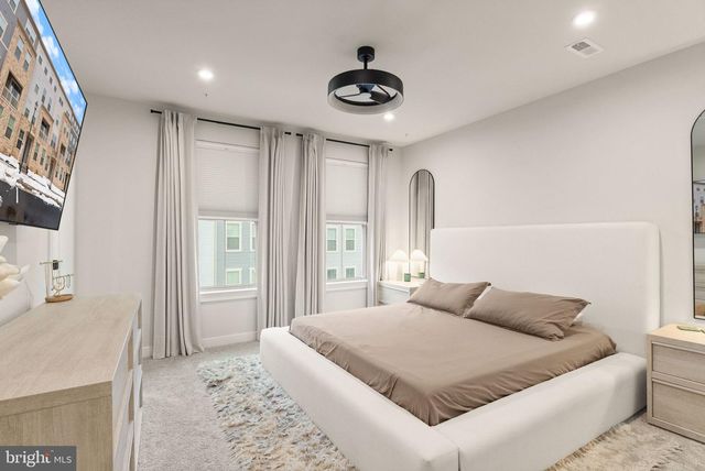 42595 PITLOCHRY TER, Sterling, VA 20166