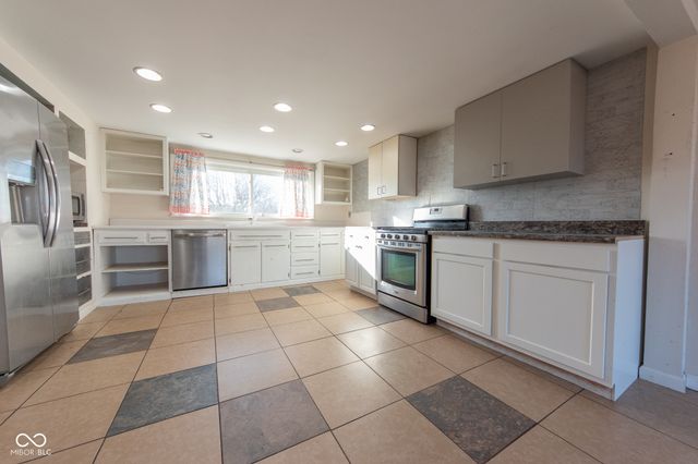 2822 22nd Street, Columbus, IN 47201