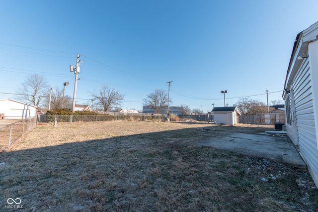 2822 22nd Street, Columbus, IN 47201