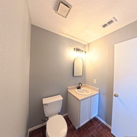 54 badgers, San Antonio, TX 78238