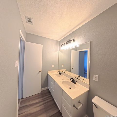 54 badgers, San Antonio, TX 78238