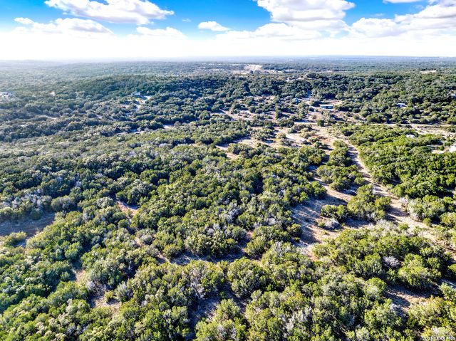 388 county road 243, Hondo, TX 78861