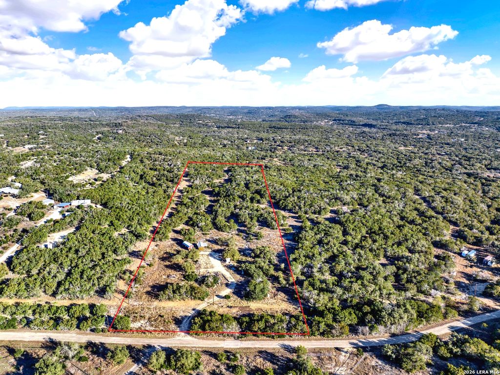 388 county road 243, Hondo, TX 78861