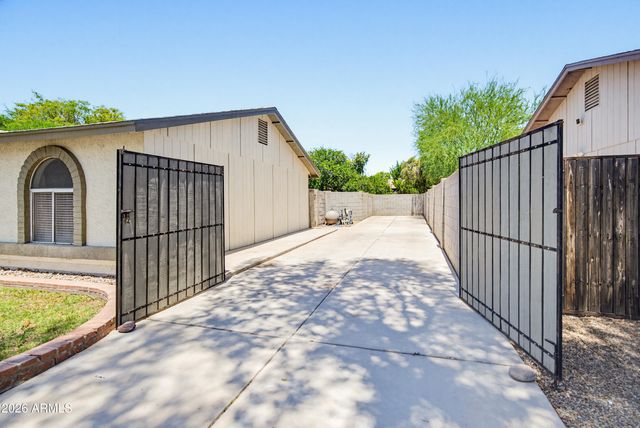 540 W Myrna Lane, Chandler, AZ 85225