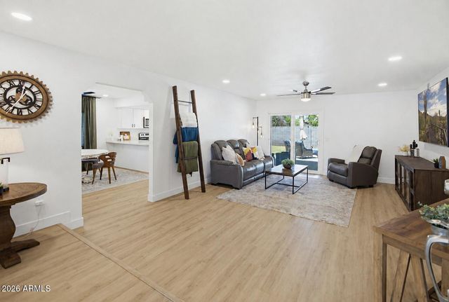 540 W Myrna Lane, Chandler, AZ 85225