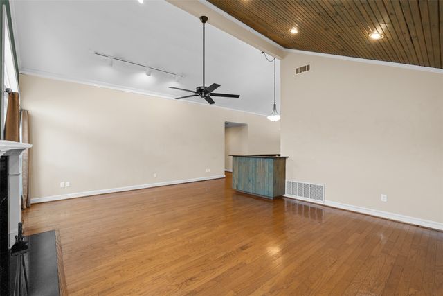 5821 Ridgerock Court, Fort Worth, TX 76132