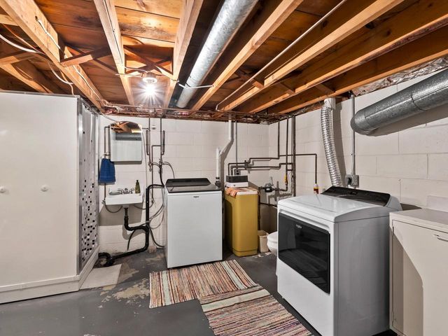 955 Laduron DRIVE, Mishicot, WI 54228