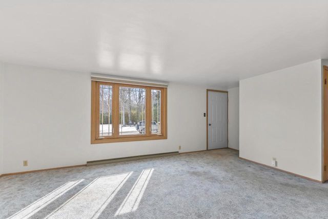 955 Laduron DRIVE, Mishicot, WI 54228