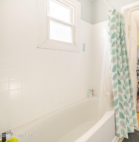 172 E Francis Ave, Louisville, KY 40214