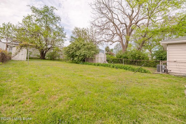 172 E Francis Ave, Louisville, KY 40214