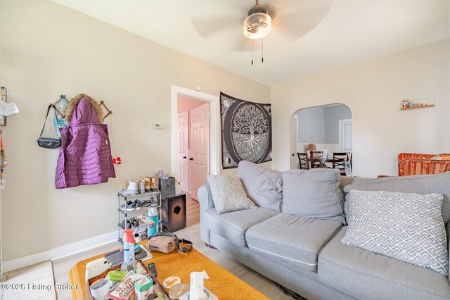 172 E Francis Ave, Louisville, KY 40214