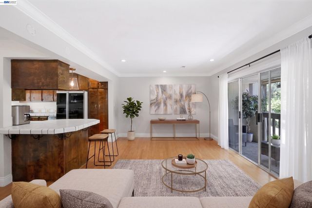 1743 Panda Way, Hayward, CA 94541