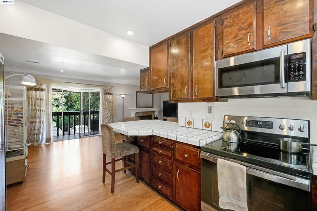1743 Panda Way, Hayward, CA 94541
