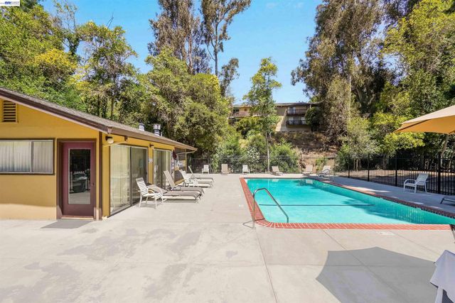 1743 Panda Way, Hayward, CA 94541