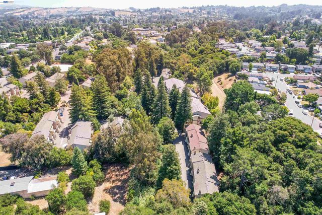 1743 Panda Way, Hayward, CA 94541