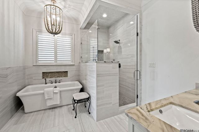 8429 Hattic St, Baton Rouge, LA 70817