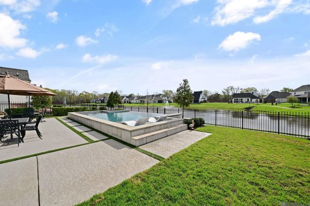 8429 Hattic St, Baton Rouge, LA 70817