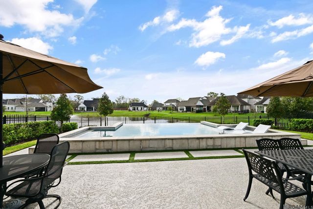 8429 Hattic St, Baton Rouge, LA 70817