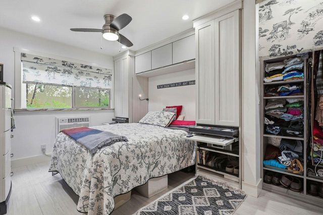 324 Catalpa Street 111, San Mateo, CA 94401