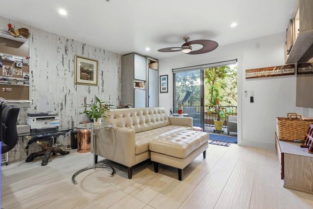 324 Catalpa Street 111, San Mateo, CA 94401