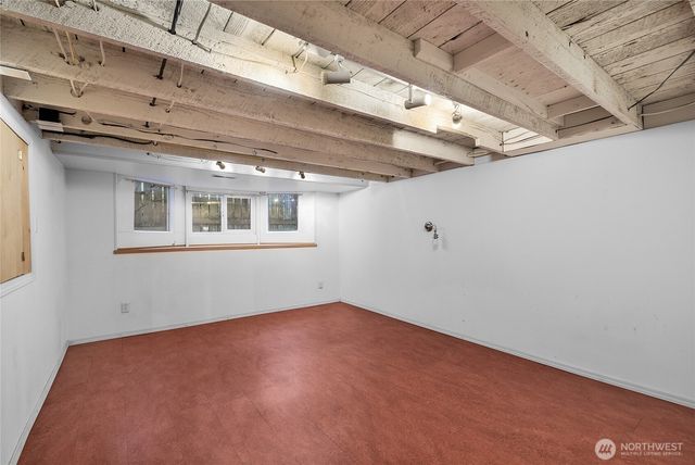 932 21st Avenue, Seattle, WA 98122