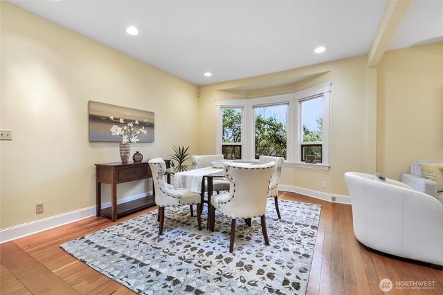 932 21st Avenue, Seattle, WA 98122