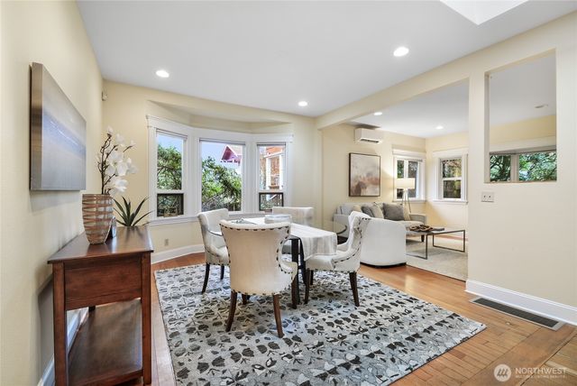 932 21st Avenue, Seattle, WA 98122