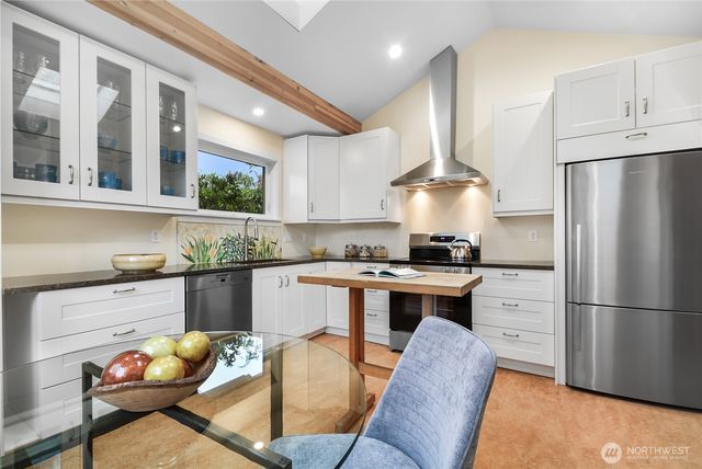 932 21st Avenue, Seattle, WA 98122