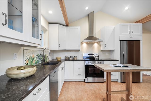 932 21st Avenue, Seattle, WA 98122